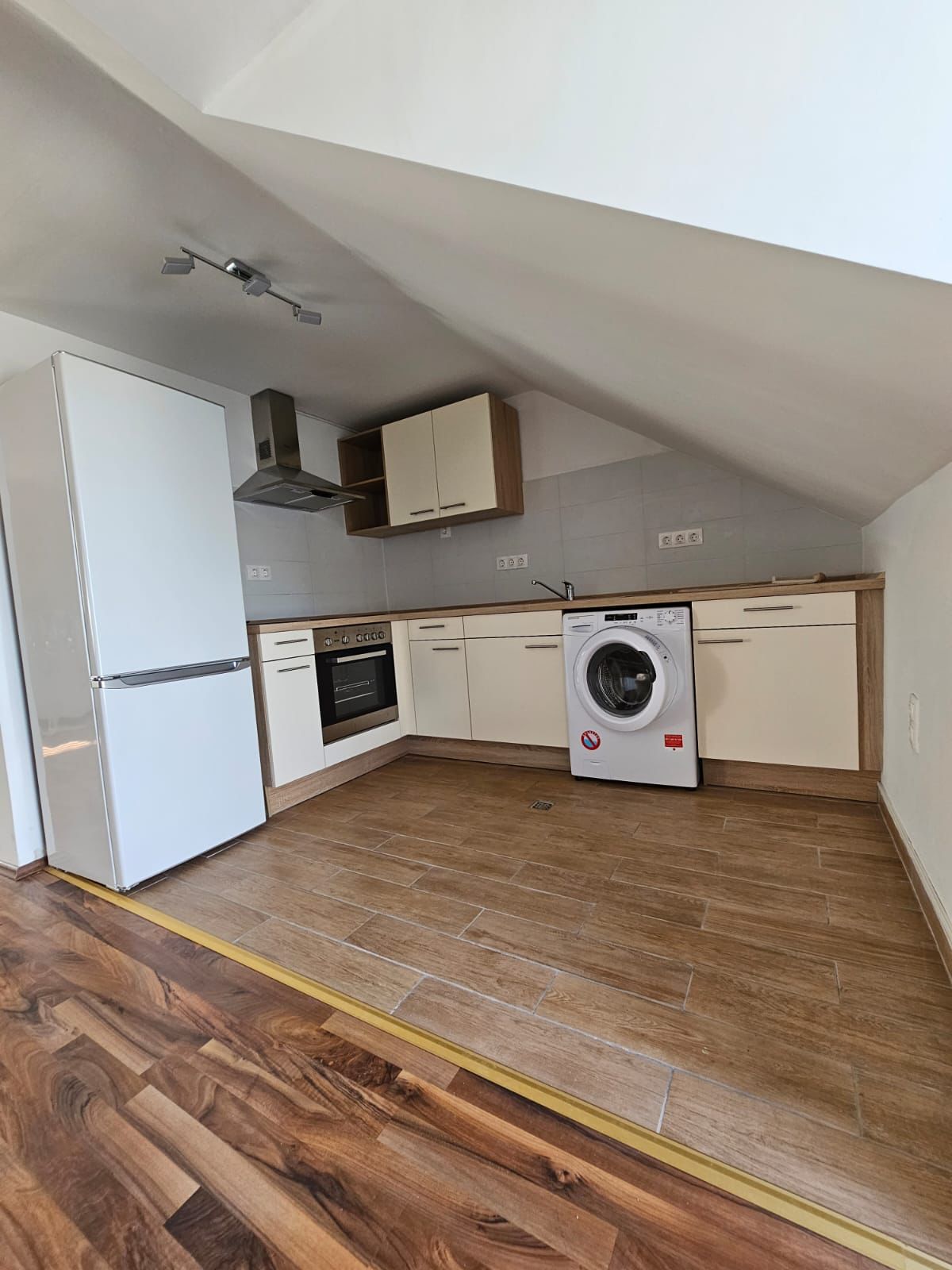 For sale flat in Germany (New)*
